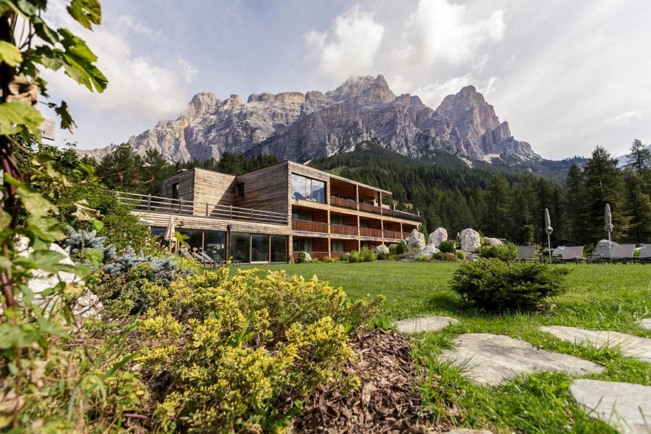 Hotel Gran Paradiso San Cassiano  Extérieur photo