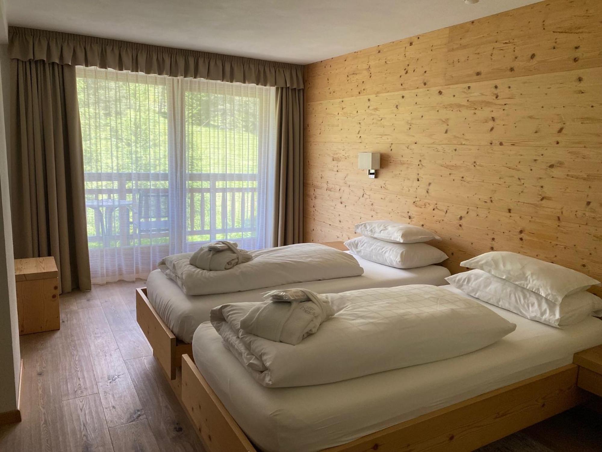 Hotel Gran Paradiso San Cassiano  Extérieur photo