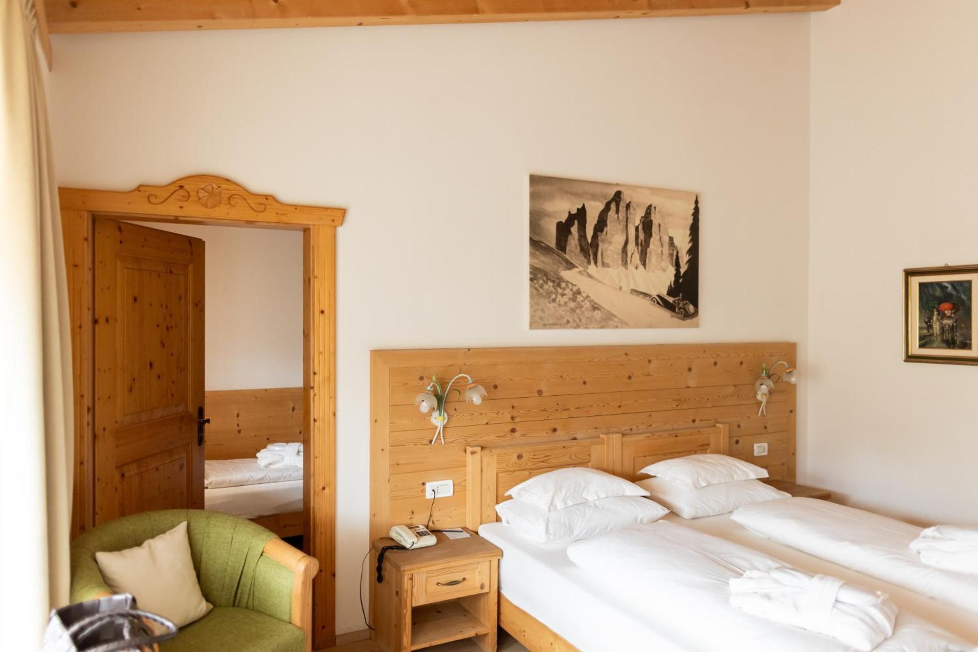 Hotel Gran Paradiso San Cassiano  Extérieur photo